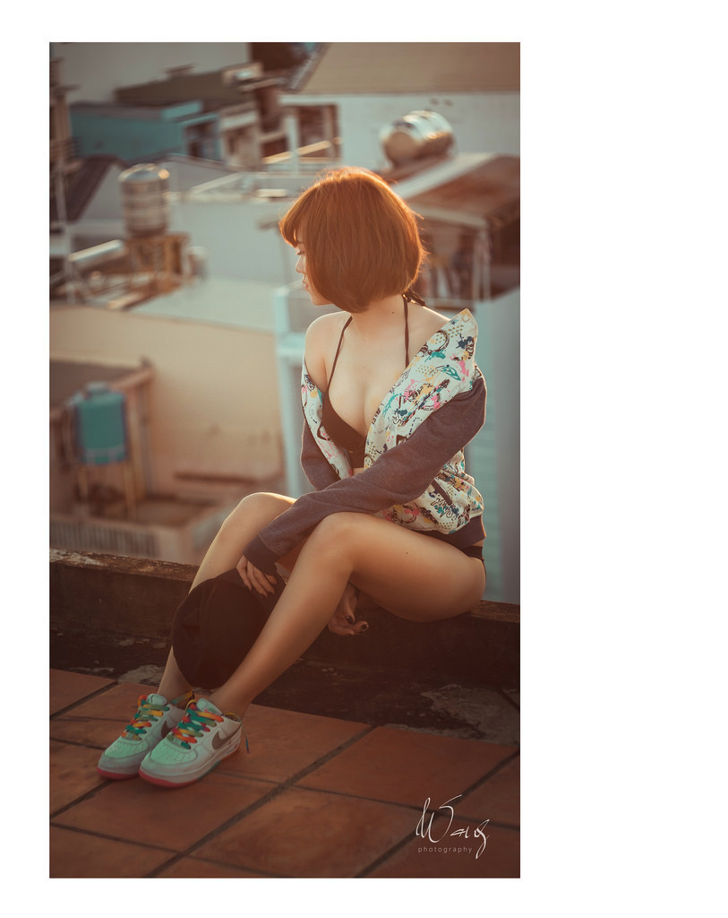 商务旅行戴绿色帽子的女老板叫什么